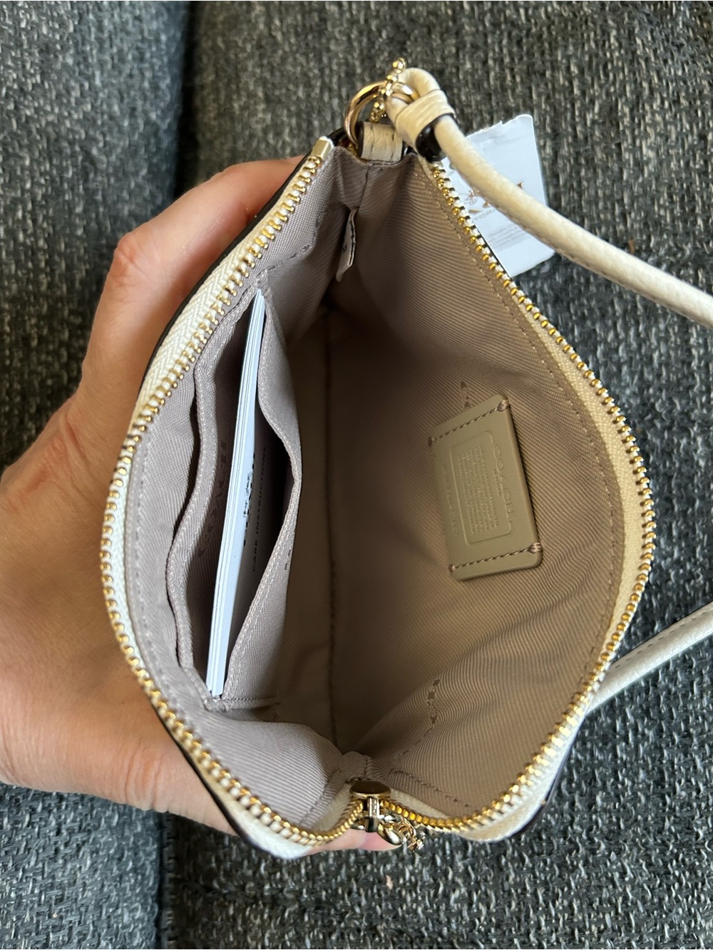 NWT Coach RARE yankee beechwood wristlet!! - Picture 5 of 7